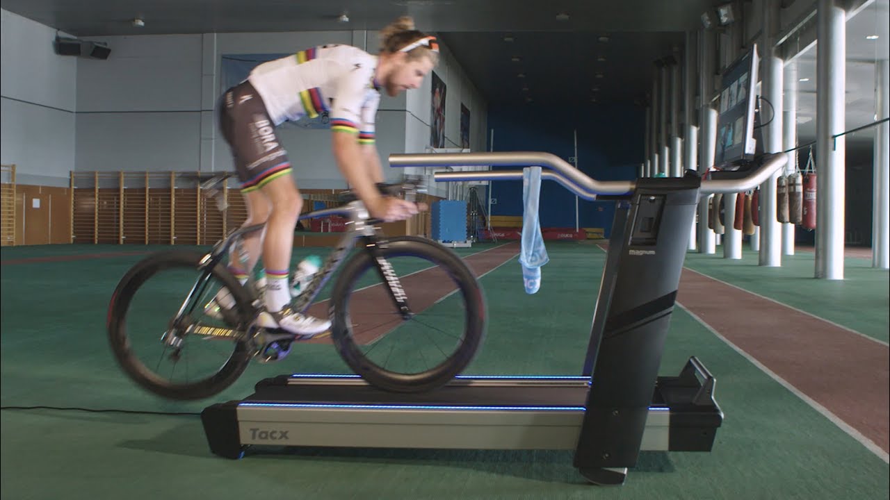 Peter Sagan s'éclate sur la prochaine génération de home-trainer