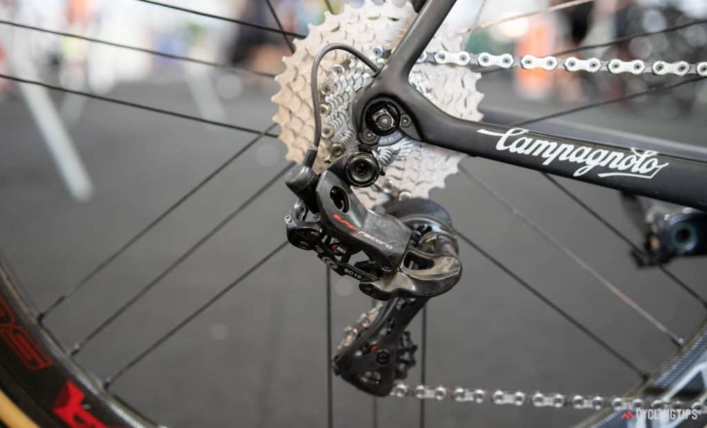 Tour du web Campagnolo-Super-Record-EPS-12-speed-spotted-2