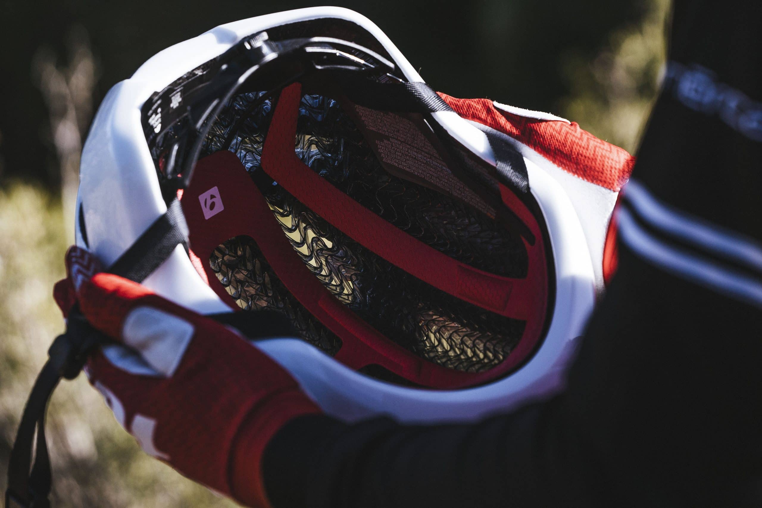 Specter WaveCel Helmet_Trek Factory Racing MTB_Lifestyle_2