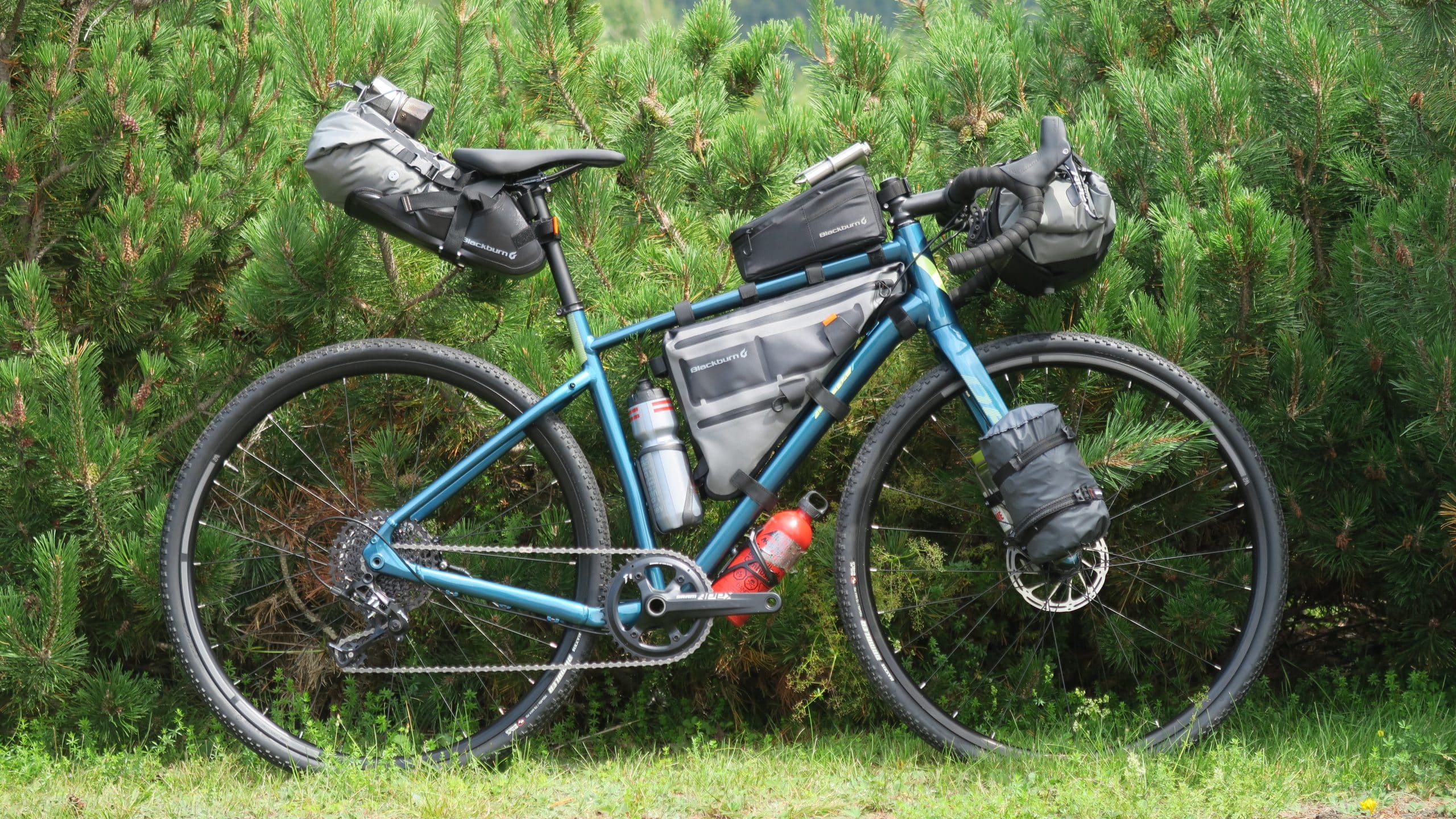Bikepacking hotsell velo route