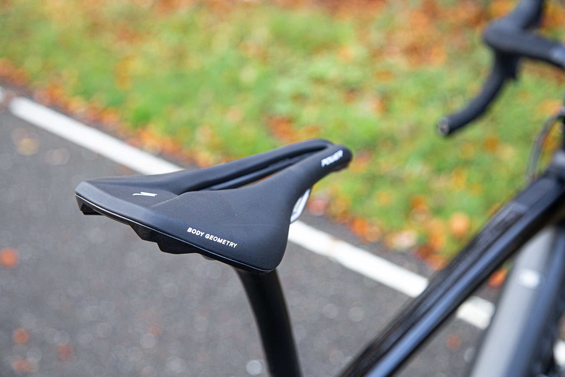 Specialized power saddle