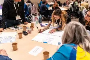 Différents partenaires se sont rencontrés pour échanger lors du congrès de l’Association des réseaux cyclables du Québec.